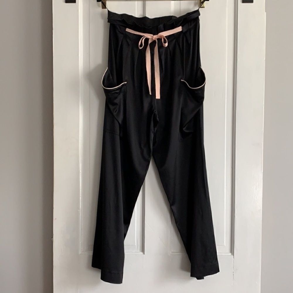 - NWT Agent Provocateur Ezra Pajama Pants with Pockets and Paperbag Waistb… - Picture 5 of 6